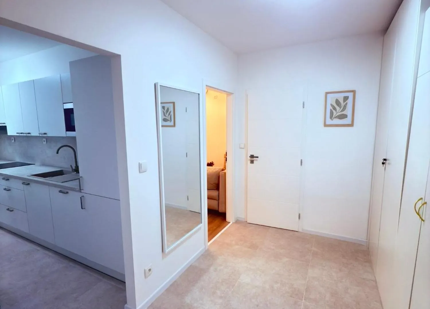 Cosy Cave Station In Prague 5アパートメント 0*,  チェコ