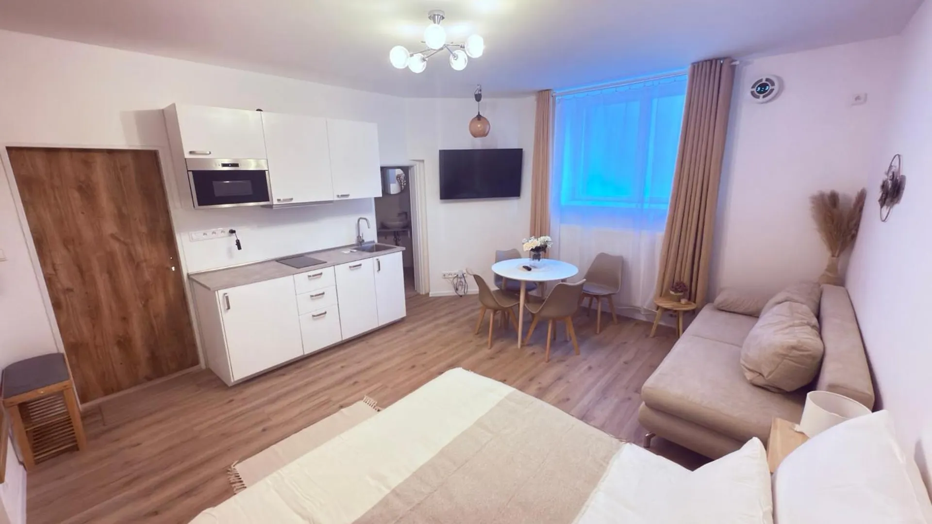 Cosy Cave Station In Prague 5 Apartment Czech Republic